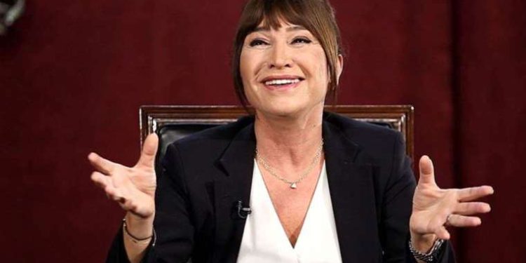 Demet Akbağ ekranlara dönüyor: Rol arkadaşı muhakkak oldu
