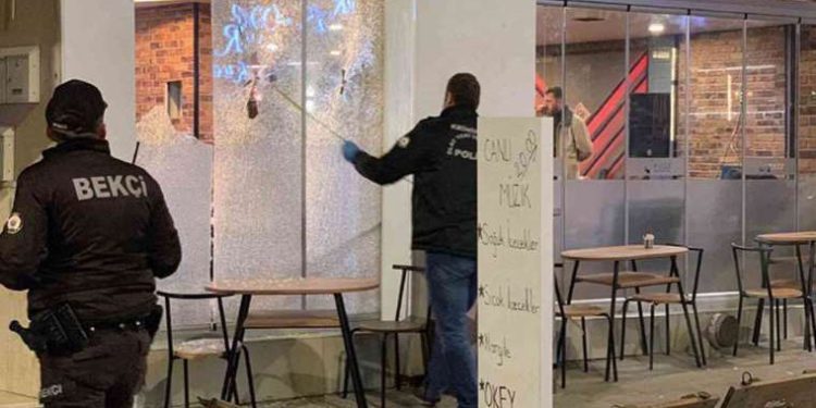 Müşteriler içerideydi… Sivas’ta kafeye silahlı saldırı!